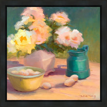 Load image into Gallery viewer, Fresh Cut Roses