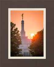 Load image into Gallery viewer, Spokane Sun Vertical