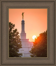 Load image into Gallery viewer, Spokane Sun Vertical