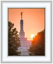 Load image into Gallery viewer, Spokane Sun Vertical