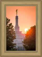 Load image into Gallery viewer, Spokane Sun Vertical