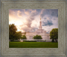 Load image into Gallery viewer, Stormy Columbus