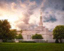 Load image into Gallery viewer, Stormy Columbus