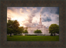 Load image into Gallery viewer, Stormy Columbus