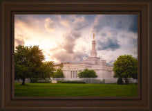 Load image into Gallery viewer, Stormy Columbus