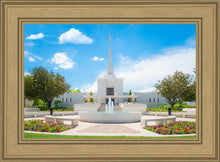 Load image into Gallery viewer, Denver Daytime Fountain