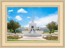 Load image into Gallery viewer, Denver Daytime Fountain