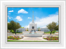 Load image into Gallery viewer, Denver Daytime Fountain