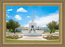 Load image into Gallery viewer, Denver Daytime Fountain