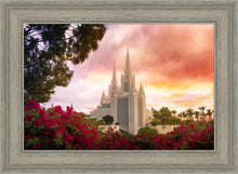 Load image into Gallery viewer, San Diego Flowers