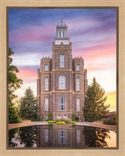 Load image into Gallery viewer, Logan Front