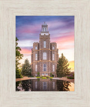 Load image into Gallery viewer, Logan Front