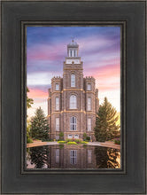 Load image into Gallery viewer, Logan Front