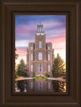 Load image into Gallery viewer, Logan Front