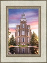 Load image into Gallery viewer, Logan Front