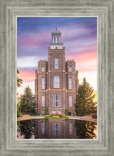 Load image into Gallery viewer, Logan Front