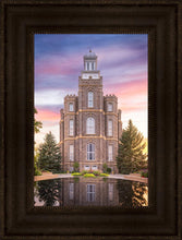 Load image into Gallery viewer, Logan Front