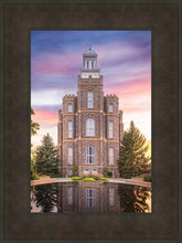 Load image into Gallery viewer, Logan Front