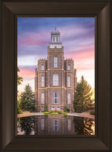 Load image into Gallery viewer, Logan Front