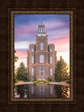 Load image into Gallery viewer, Logan Front