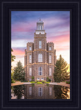 Load image into Gallery viewer, Logan Front