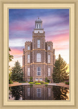 Load image into Gallery viewer, Logan Front