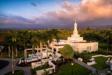 Load image into Gallery viewer, Kona Evening Aerial