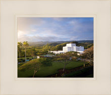 Load image into Gallery viewer, Laie Island Glow