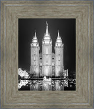 Load image into Gallery viewer, Salt Lake Nativity