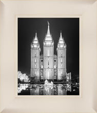 Load image into Gallery viewer, Salt Lake Nativity