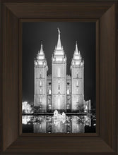Load image into Gallery viewer, Salt Lake Nativity