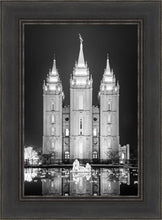 Load image into Gallery viewer, Salt Lake Nativity