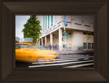 Load image into Gallery viewer, Manhattan Taxi