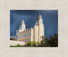 Load image into Gallery viewer, Manti - Stormy Skies