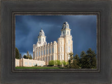 Load image into Gallery viewer, Manti - Stormy Skies