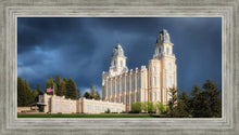 Load image into Gallery viewer, Manti - Stormy Skies