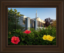 Load image into Gallery viewer, Memphis Flowers