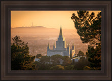 Load image into Gallery viewer, Golden Oakland