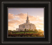 Load image into Gallery viewer, Golden Payson Panorama