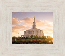 Load image into Gallery viewer, Golden Payson Panorama