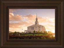 Load image into Gallery viewer, Golden Payson Panorama