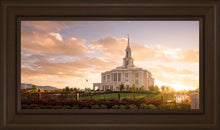 Load image into Gallery viewer, Golden Payson Panorama