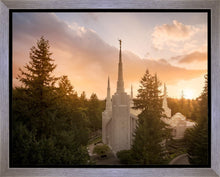 Load image into Gallery viewer, Portland High Glow