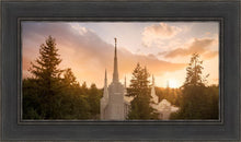 Load image into Gallery viewer, Portland High Glow