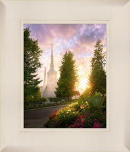 Load image into Gallery viewer, Portland Garden Circle