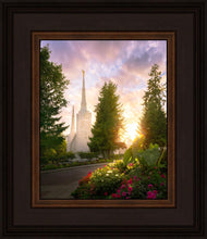Load image into Gallery viewer, Portland Garden Circle