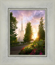 Load image into Gallery viewer, Portland Garden Circle