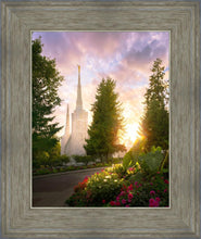 Load image into Gallery viewer, Portland Garden Circle
