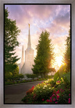 Load image into Gallery viewer, Portland Garden Circle