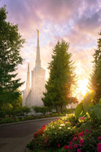 Load image into Gallery viewer, Portland Garden Circle